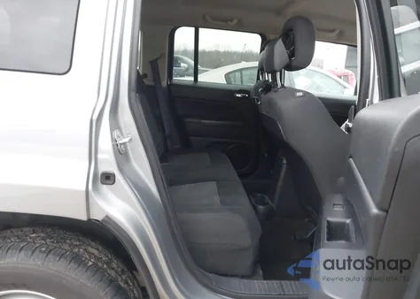 2016 Jeep Patriot Sport z USA, uszkodzony, nr VIN 1C4NJPBAXGD769447